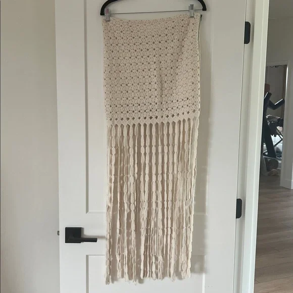 VICI Sweet Escape Fringe Crochet Crop Top & Maxi Skirt Set- large - Picture 11 of 12